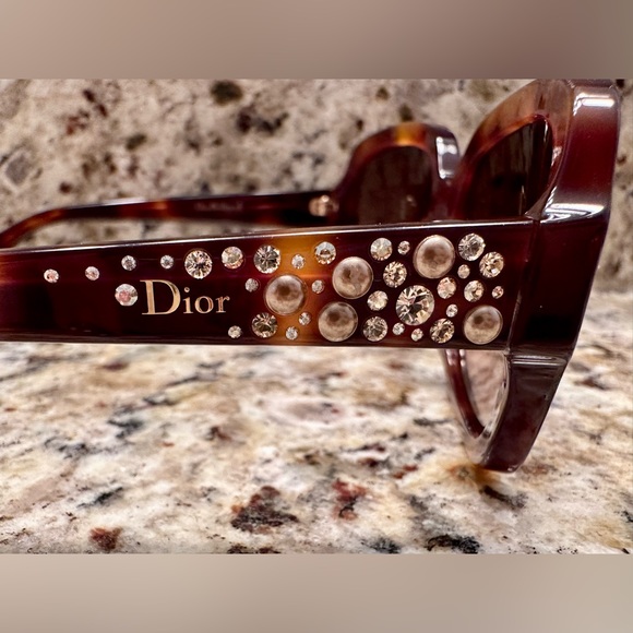 Christian Dior Brilliance F Tortoise Brown Crystal Pearl Sunglasses main image 9
